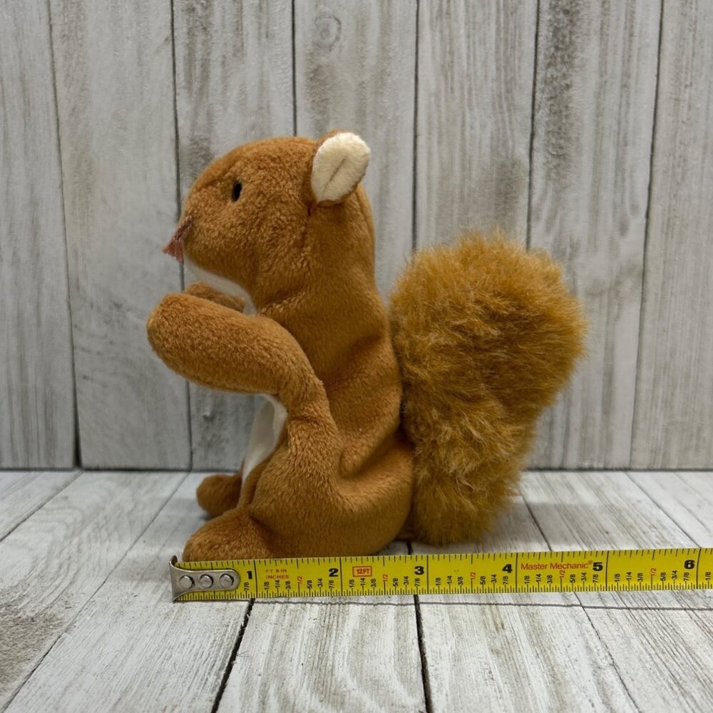 Vintage TY Beanie Baby Nuts The Squirrel Plush Stuffed Animal Toy 1996 - Picture 6 of 8